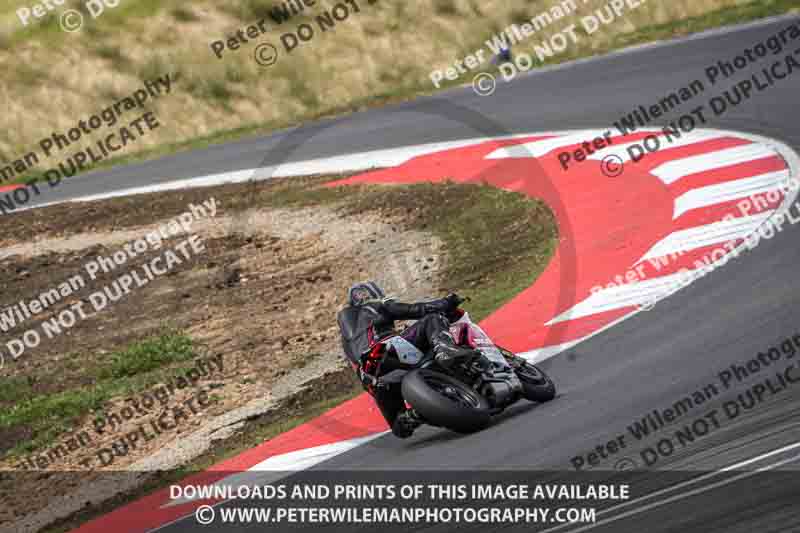 cadwell no limits trackday;cadwell park;cadwell park photographs;cadwell trackday photographs;enduro digital images;event digital images;eventdigitalimages;navarra;no limits trackdays;peter wileman photography;racing digital images;trackday digital images;trackday photos